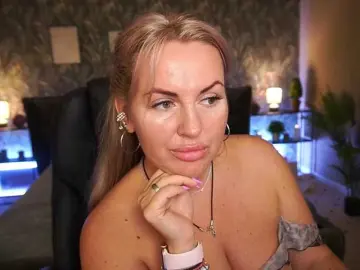 KiraCandyS  live sex cam