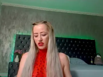 LaraLane  live sex cam