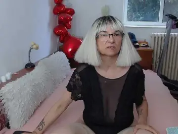 MilfDolores  live sex cam