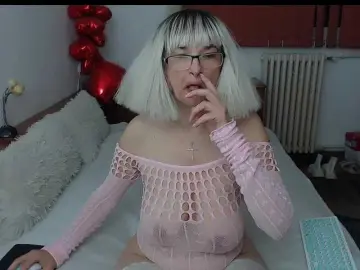 MilfDolores  live sex cam