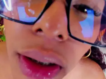 Charlotte-69  live sex cam