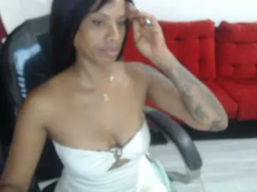 Kuky-curly  live sex cam