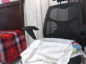 Malenasaenz  live sex cam