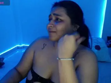 Alyson-  live sex cam