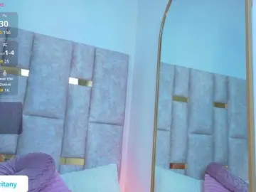 Britnyblosoom  live sex cam