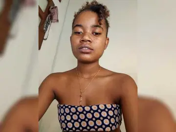 Chanel95  live sex cam