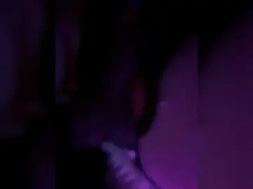 LittleToxic  live sex cam