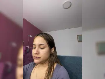 LittleToxic  live sex cam