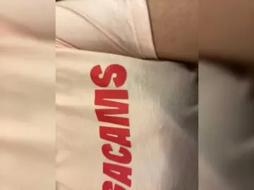 LittleToxic  live sex cam