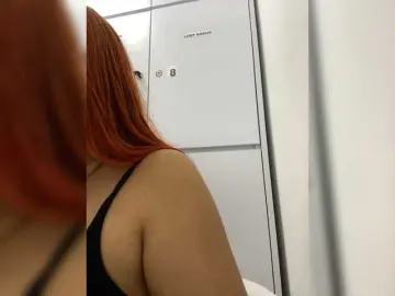 LittleToxic  live sex cam