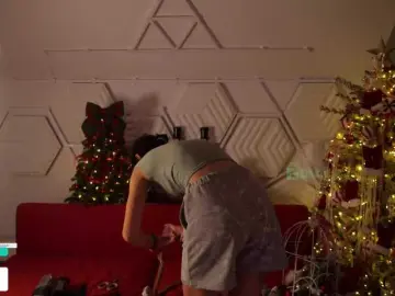 Taanni  live sex cam