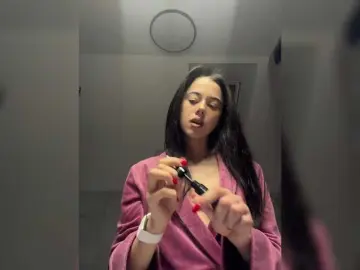 Taanni  live sex cam