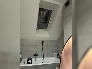 Taanni  live sex cam