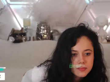 Taanni  live sex cam