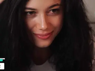 Taanni  live sex cam