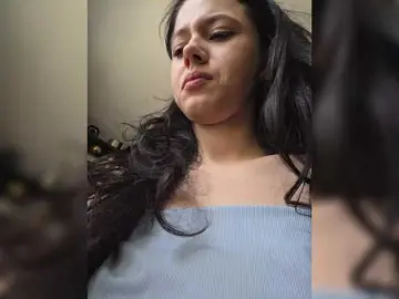 Taanni  live sex cam