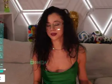 Taanni  live sex cam