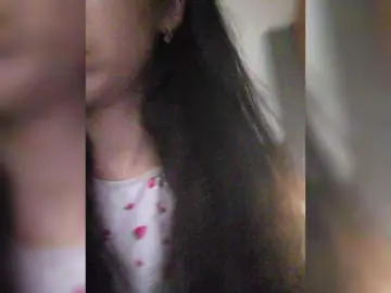 Taanni  live sex cam