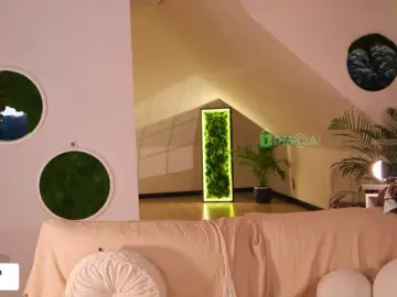 Taanni  live sex cam