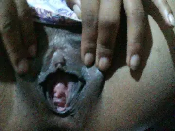 TriciaBella  live sex cam