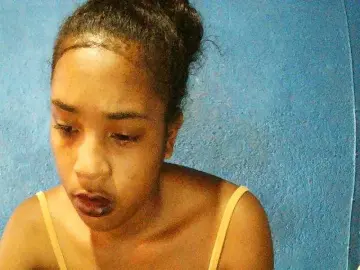 TriciaBella  live sex cam