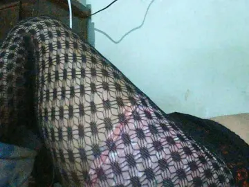 TriciaBella  live sex cam