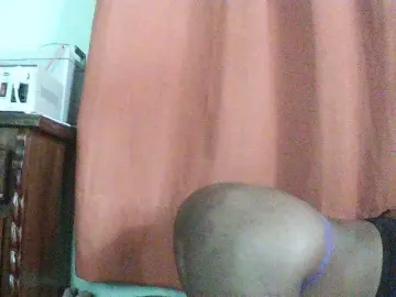 TriciaBella  live sex cam