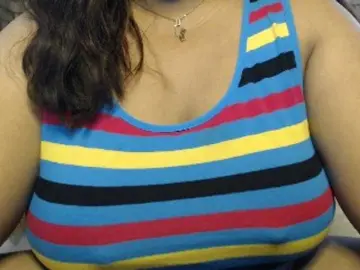 Komurasaki  live sex cam