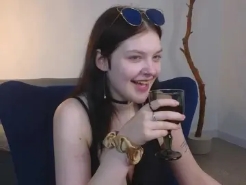 DeliaEffy  live sex cam