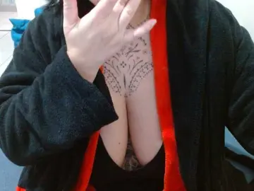 Lilithfire  live sex cam