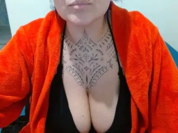 Lilithfire  live sex cam