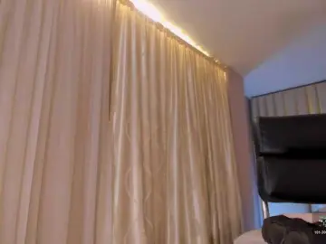 MiaFarrell  live sex cam