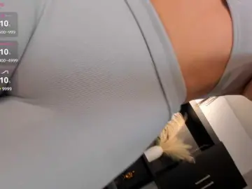 MiaFarrell  live sex cam