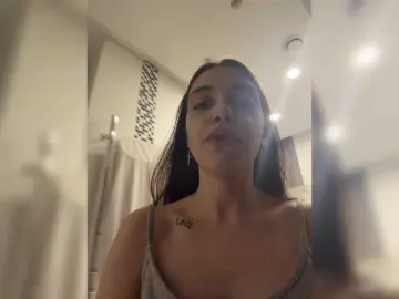 MimiLuv  live sex cam