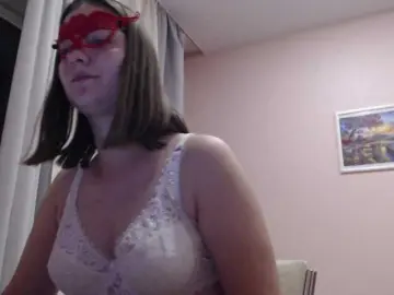 Urania33  live sex cam
