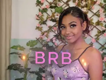 Zoe-saldana  live sex cam