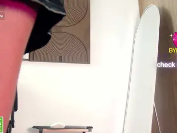 Aidaadams  live sex cam