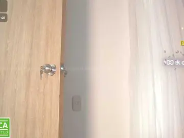 Aidaadams  live sex cam