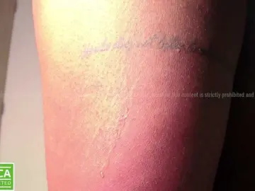 Aidaadams  live sex cam