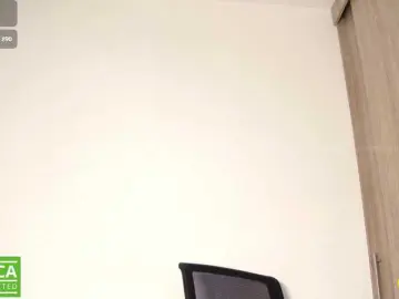 Aidaadams  live sex cam