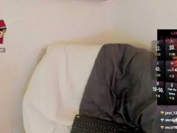 Moon77  live sex cam