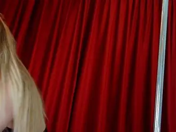 Angel-Kisss  live sex cam