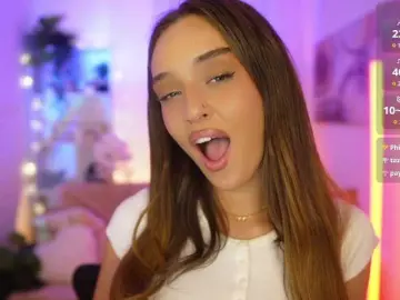 ClaraMia  live sex cam