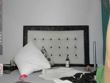 Kinky-polar  live sex cam