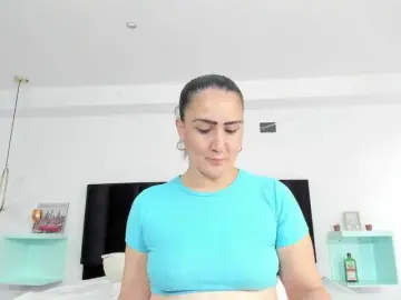 KyleDoom  live sex cam