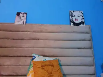 KyleDoom  live sex cam