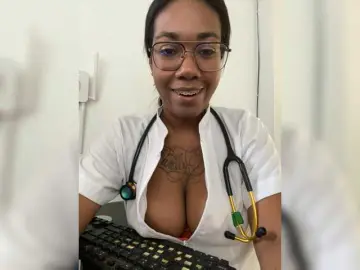 ReginaCorleone  live sex cam