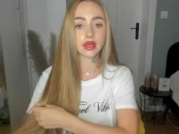 SEXYcoralie  live sex cam