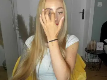 SEXYcoralie  live sex cam