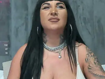 SierraQuinn  live sex cam